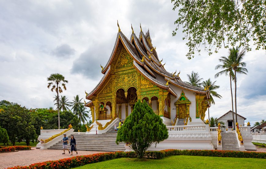 Private tour: 12 Days Laos & Vietnam