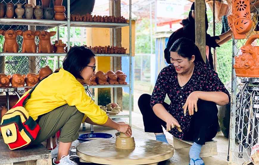 Private tour: Half-day Hoi An Boat Trip To Kim Bong Carpentry, Thanh Ha Pottery Village And 1-hour Lantern Making