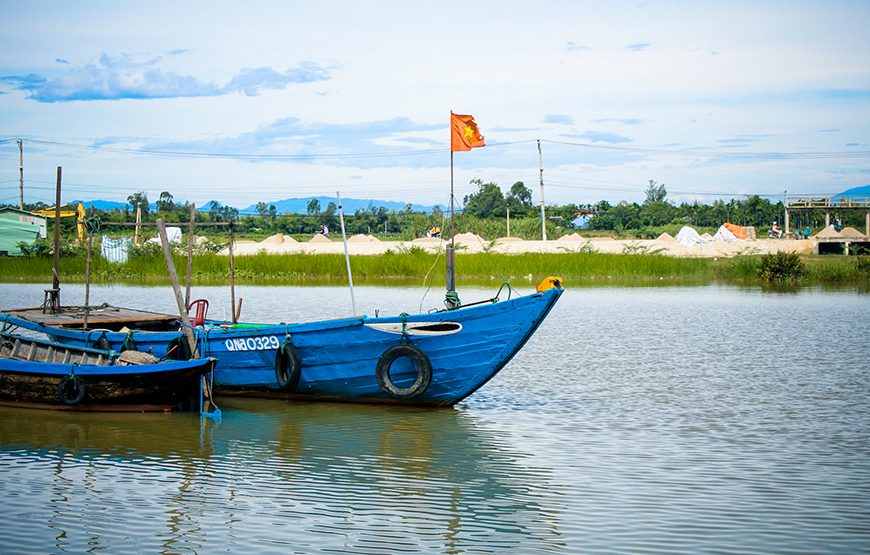 Private tour: Half-day Exploring Local Life Including Cycling And Boat Trip From Hoi An