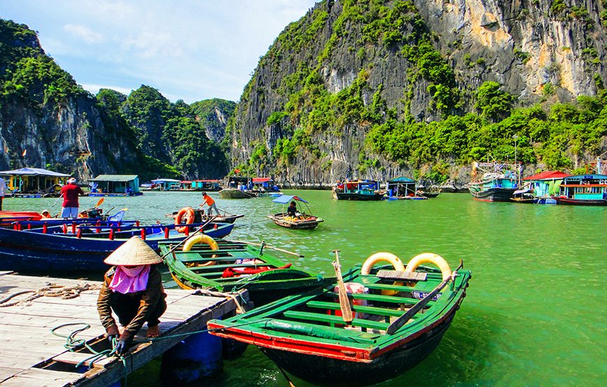 Private tour: Half-day Glamours Of Ha Long Bay From Ha Long