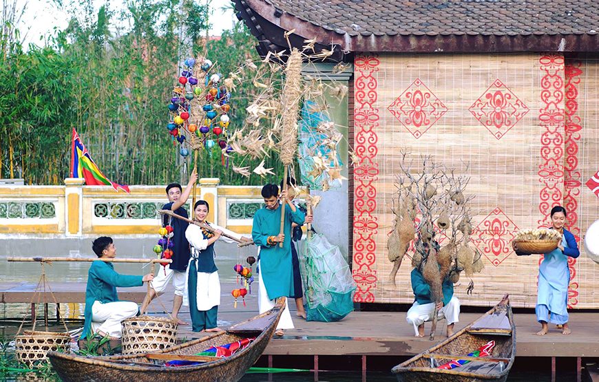 Private tour: Full-day Immersed Im The Culture Of Vietnam’s Three Regions