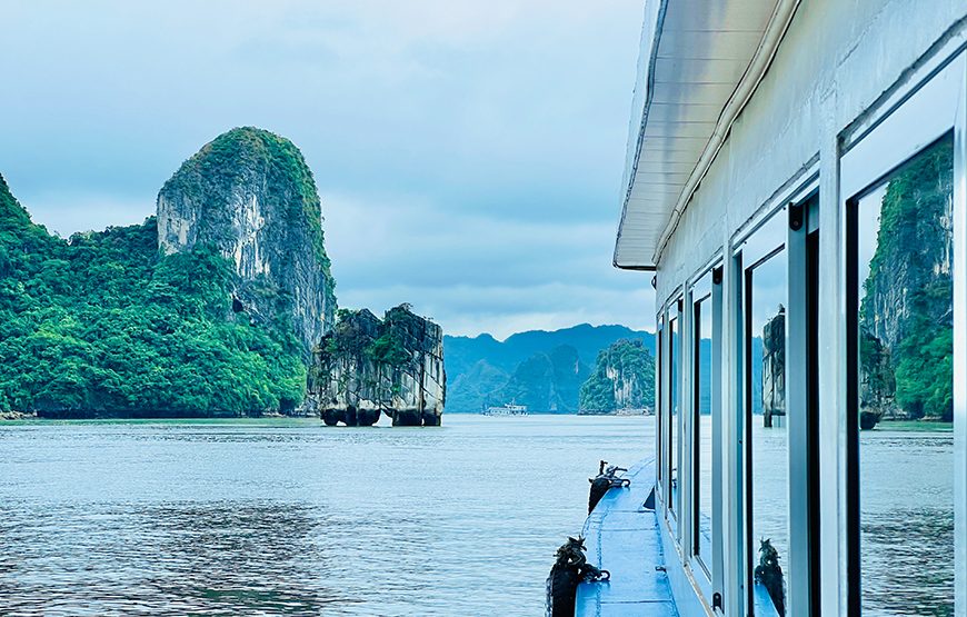 Private tour: Full-day Ha Long Bay Day From Ha Noi