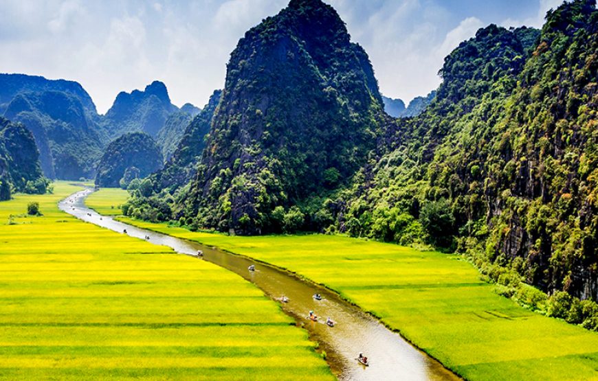 Private tour: Full-day Visit Tam Coc & Hoa Lu From Ha Noi