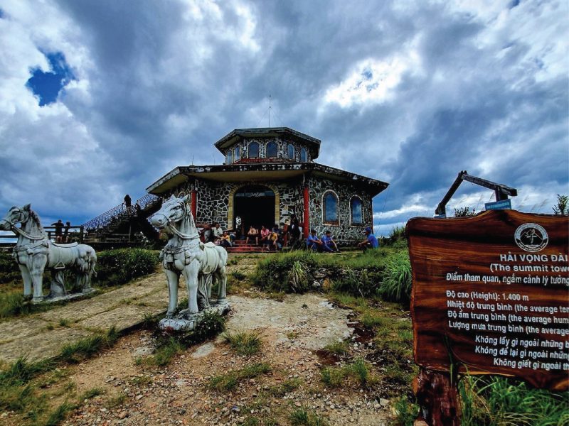 Private Tour: Da Nang Marathon & Central Vietnam Explore 4-Night Package